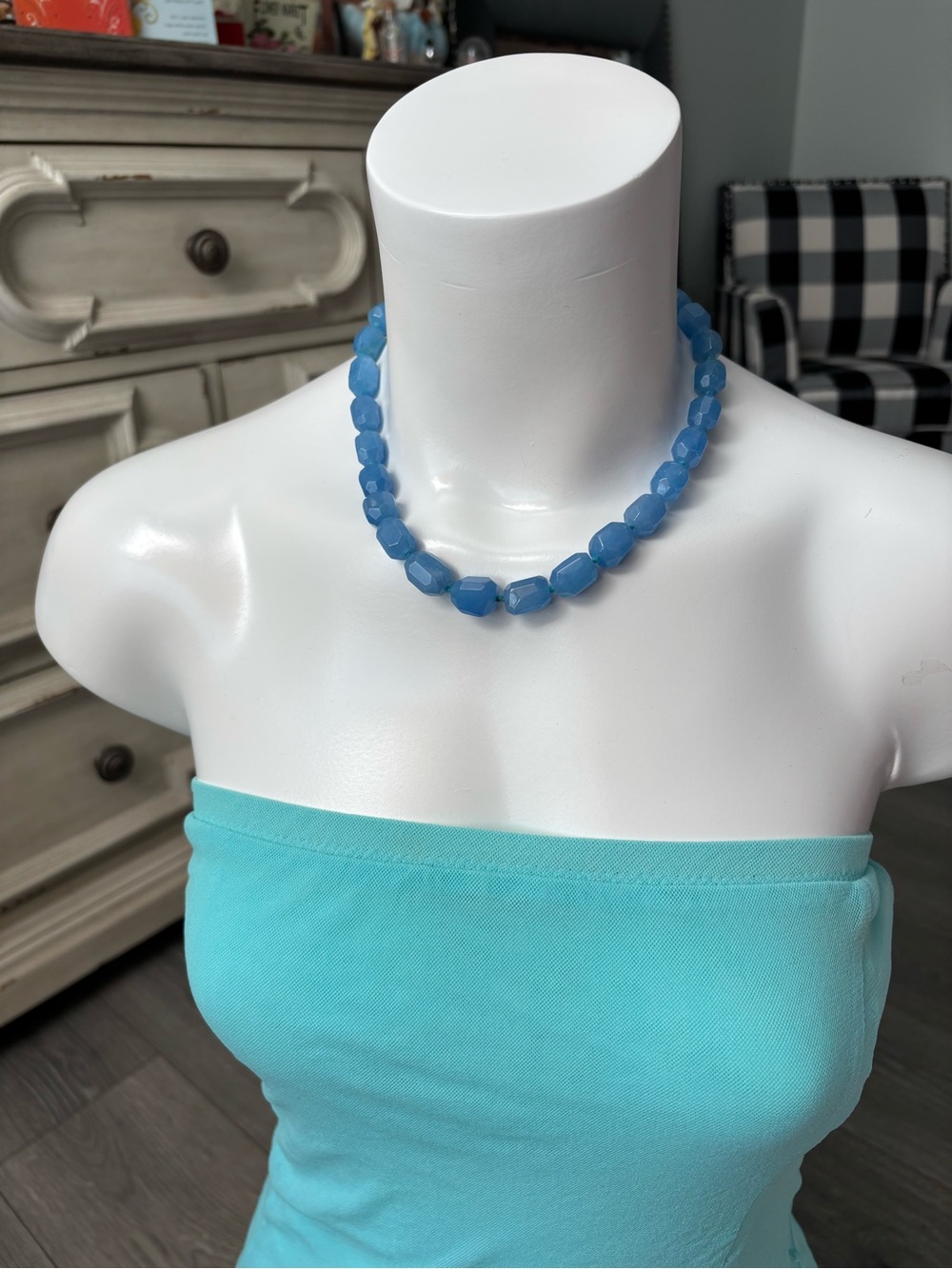 Blue Bead Jade Necklace - Stylish Everyday Accent